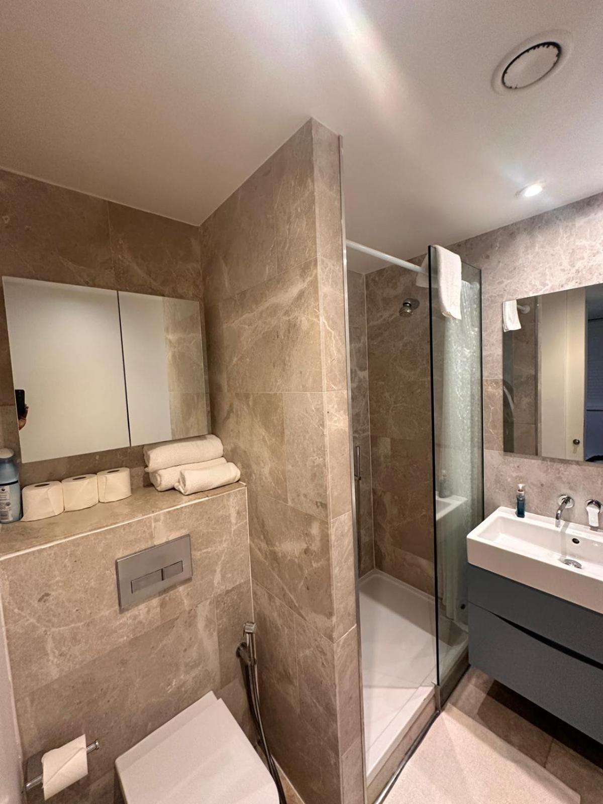 Spacious Central London Flat - 2Bhk 외부 사진